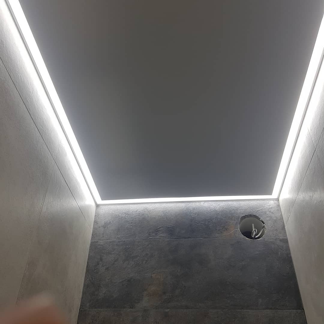 Контурный потолок с подсветкой